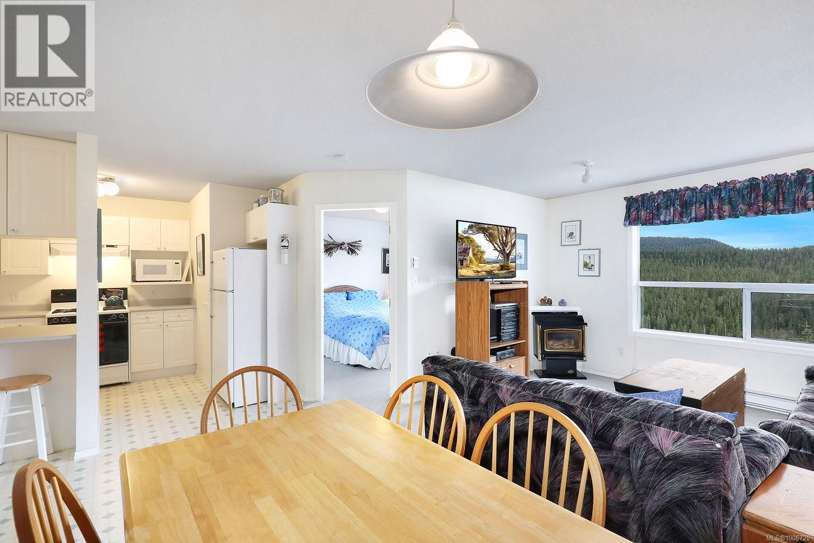 308 1105 Henry Rd, Courtenay, British Columbia  V9J 1L0 - Photo 2 - 1006720