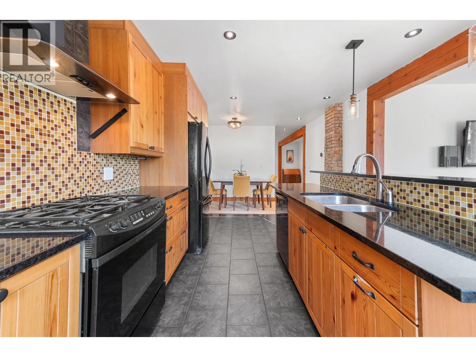 115 15th Street, Fernie, British Columbia  V0B 1M0 - Photo 22 - 10396658