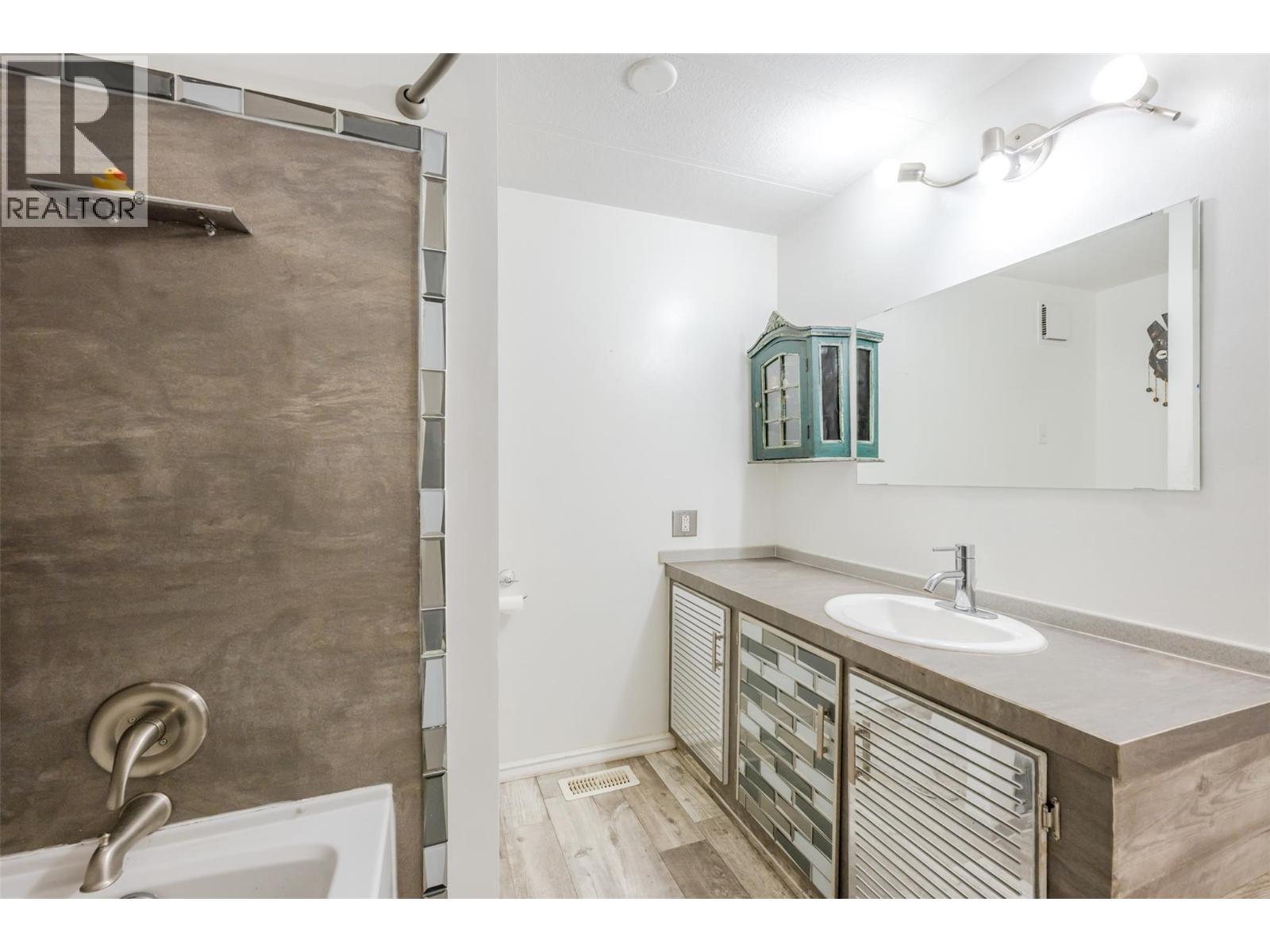 3999 Skaha Lake Road Unit# 27, Penticton, British Columbia  V2A 6J7 - Photo 22 - 10397188