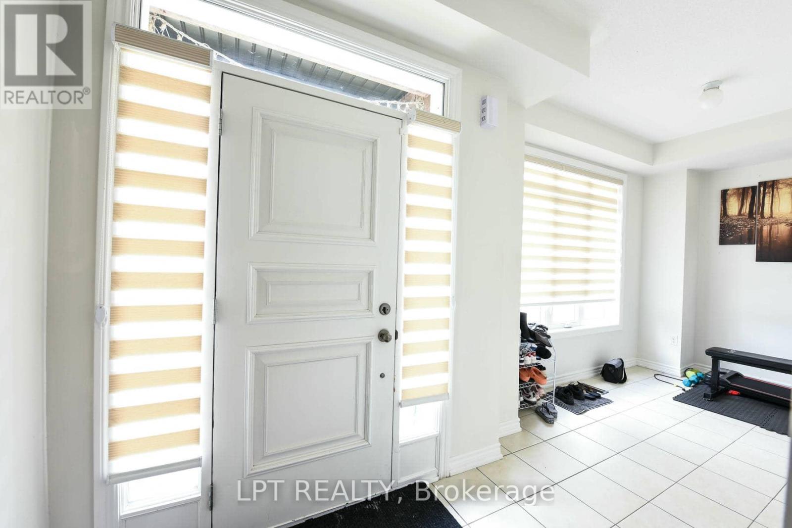17 Gilford Street, Brampton, Ontario  L6X 0E4 - Photo 4 - W13647706