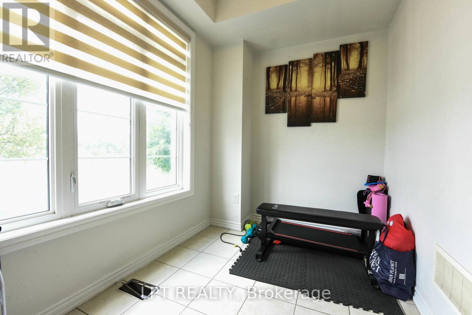 17 Gilford Street, Brampton, Ontario  L6X 0E4 - Photo 6 - W13647706