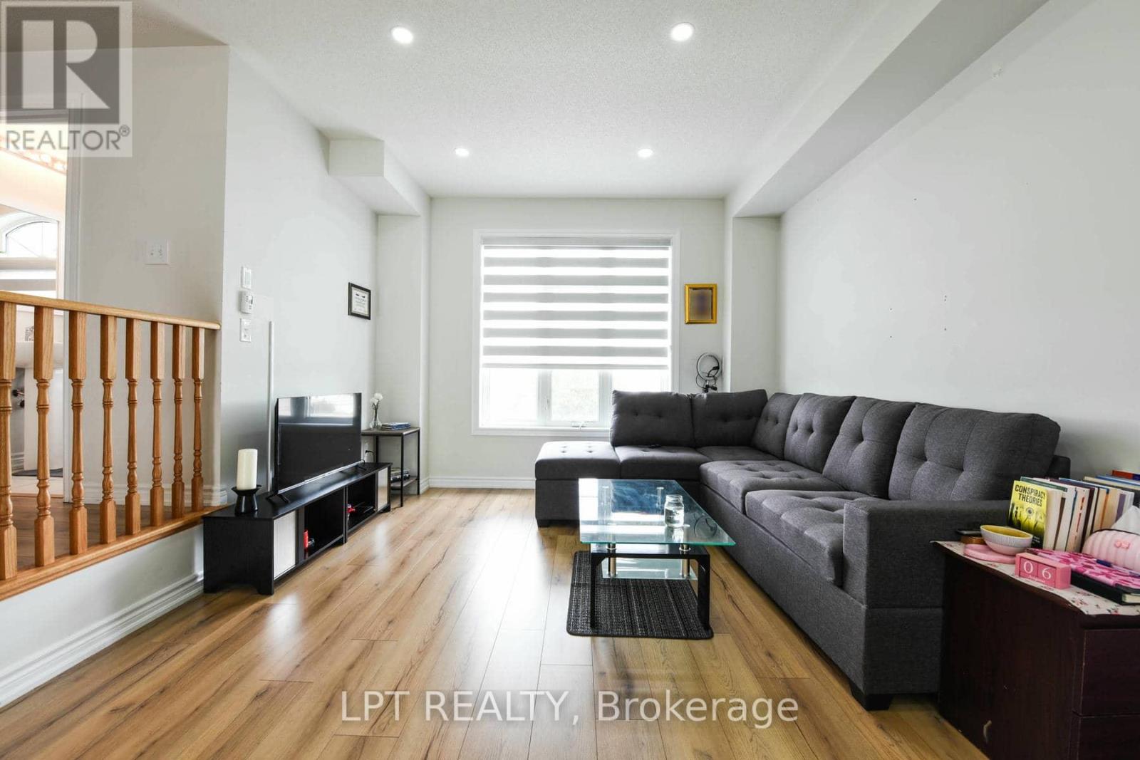 17 Gilford Street, Brampton, Ontario  L6X 0E4 - Photo 9 - W13647706