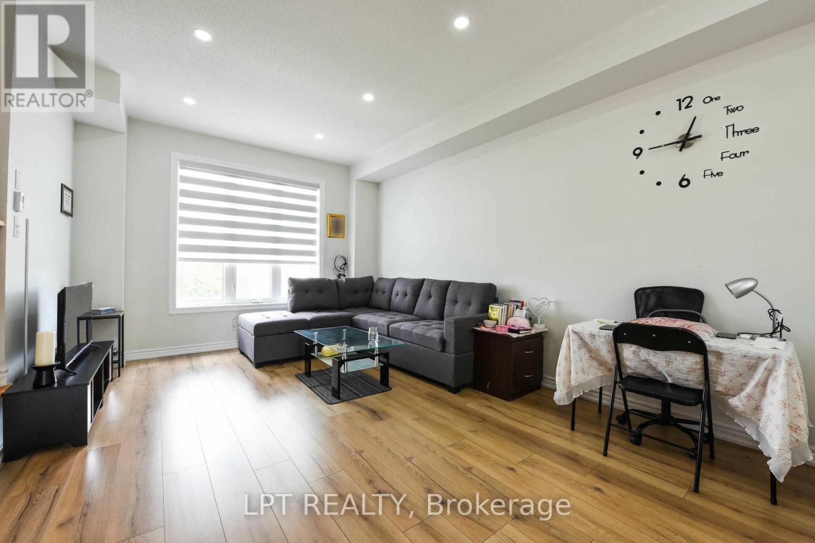 17 Gilford Street, Brampton, Ontario  L6X 0E4 - Photo 8 - W13647706
