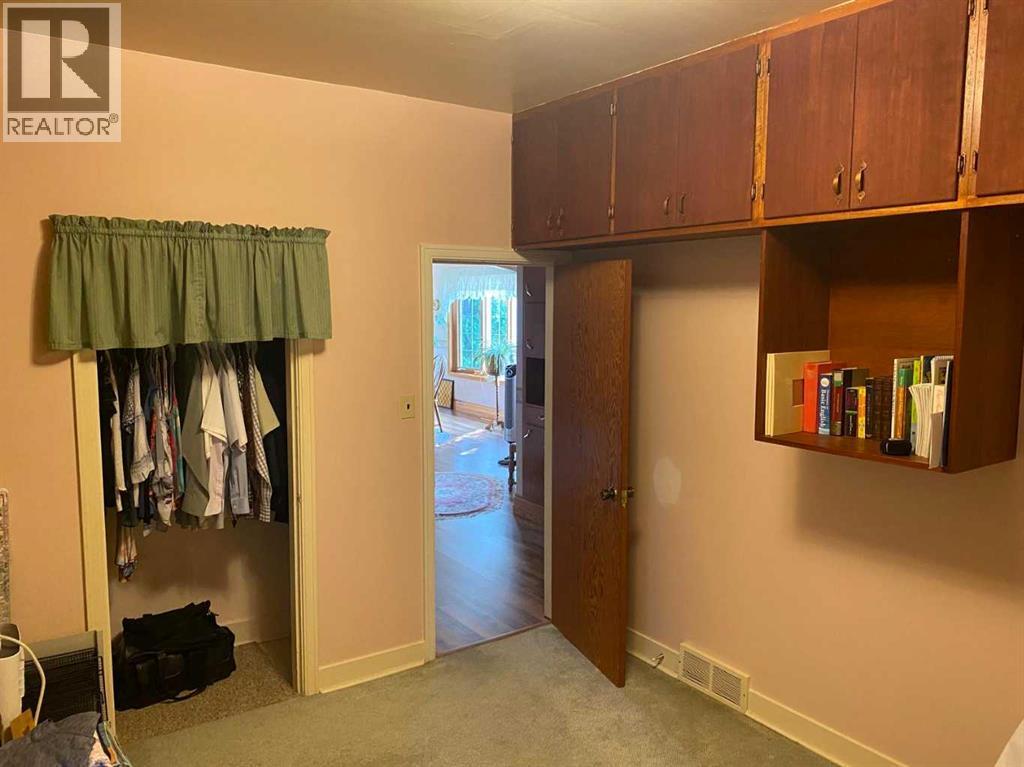 116 1st Avenue SW, Manning, Alberta  T0H 2M0 - Photo 10 - A2335017