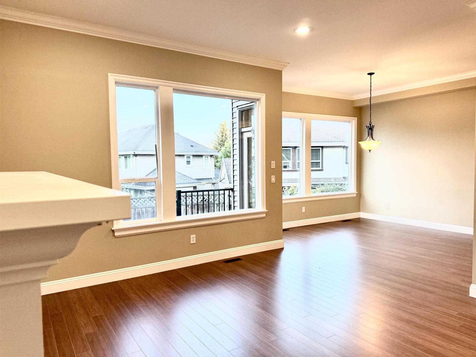 1664 King George Boulevard, Surrey, British Columbia  V4A 4Z8 - Photo 6 - R3153582