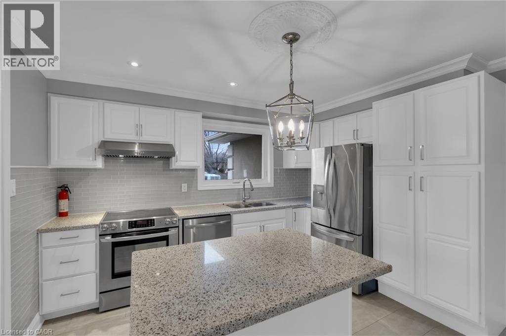 197 Troy Street, Mississauga, Ontario  L5G 1S9 - Photo 8 - 40846347