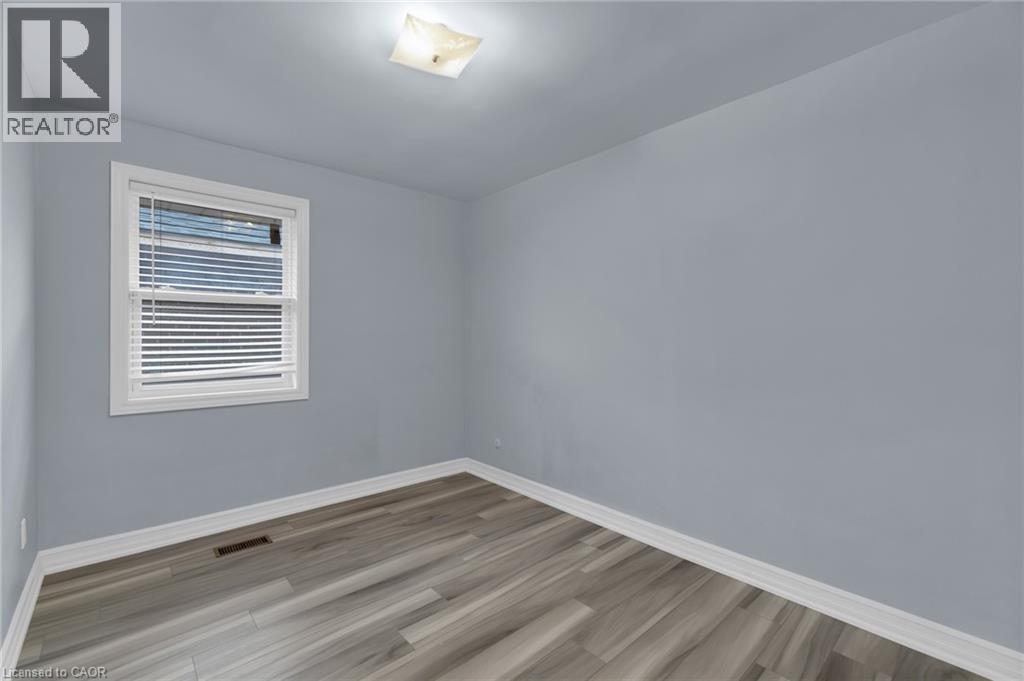 197 Troy Street, Mississauga, Ontario  L5G 1S9 - Photo 18 - 40846347