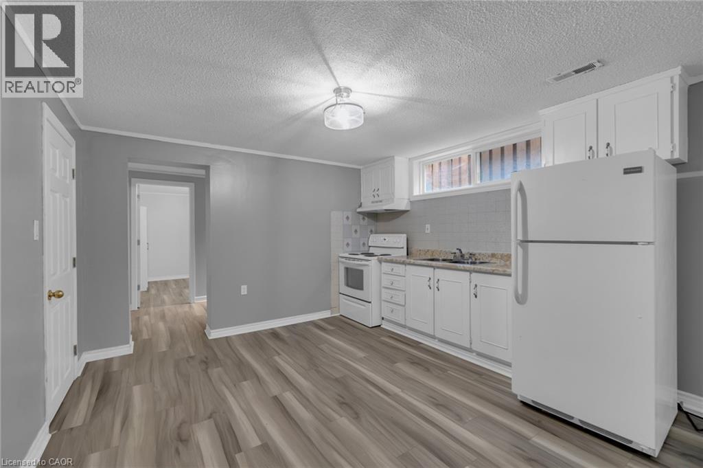 197 Troy Street, Mississauga, Ontario  L5G 1S9 - Photo 25 - 40846347