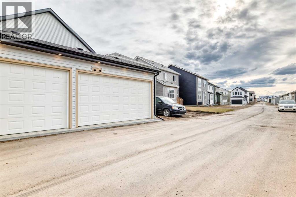 32 Sugarsnap Way Se, Calgary, Alberta T3S 0K4 - Photo 42 - A2327484