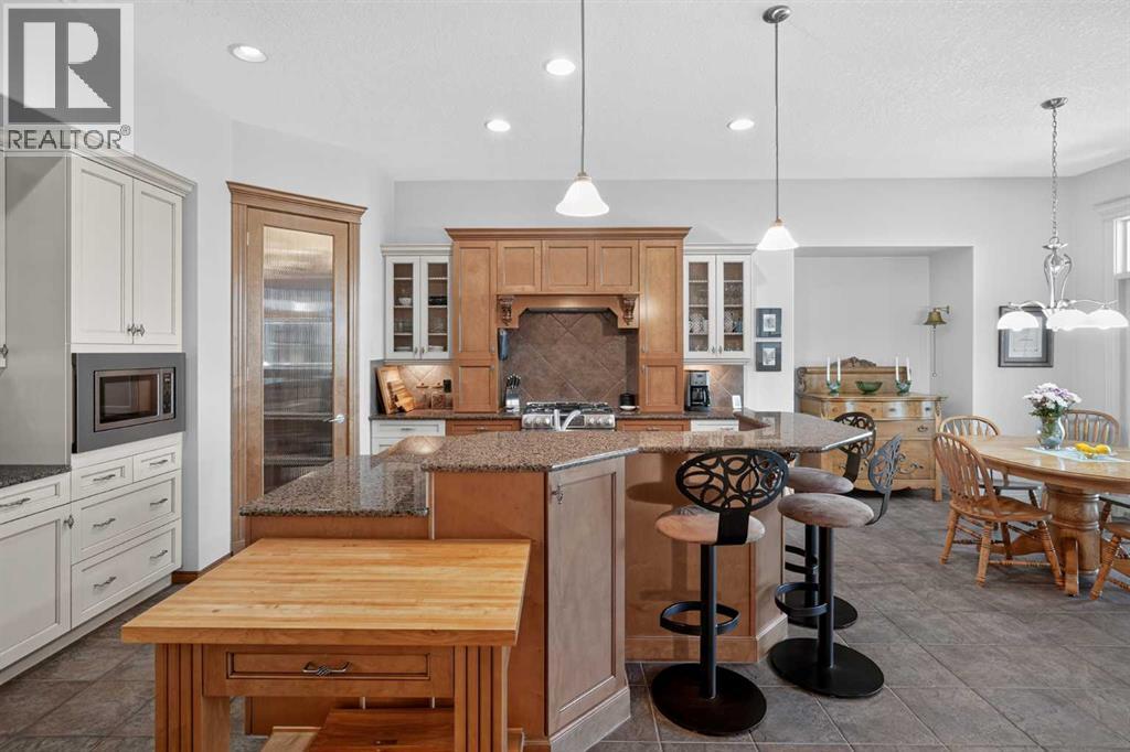 35 Tusslewood View NW, Calgary, Alberta  T3L 2Y3 - Photo 13 - A2333365
