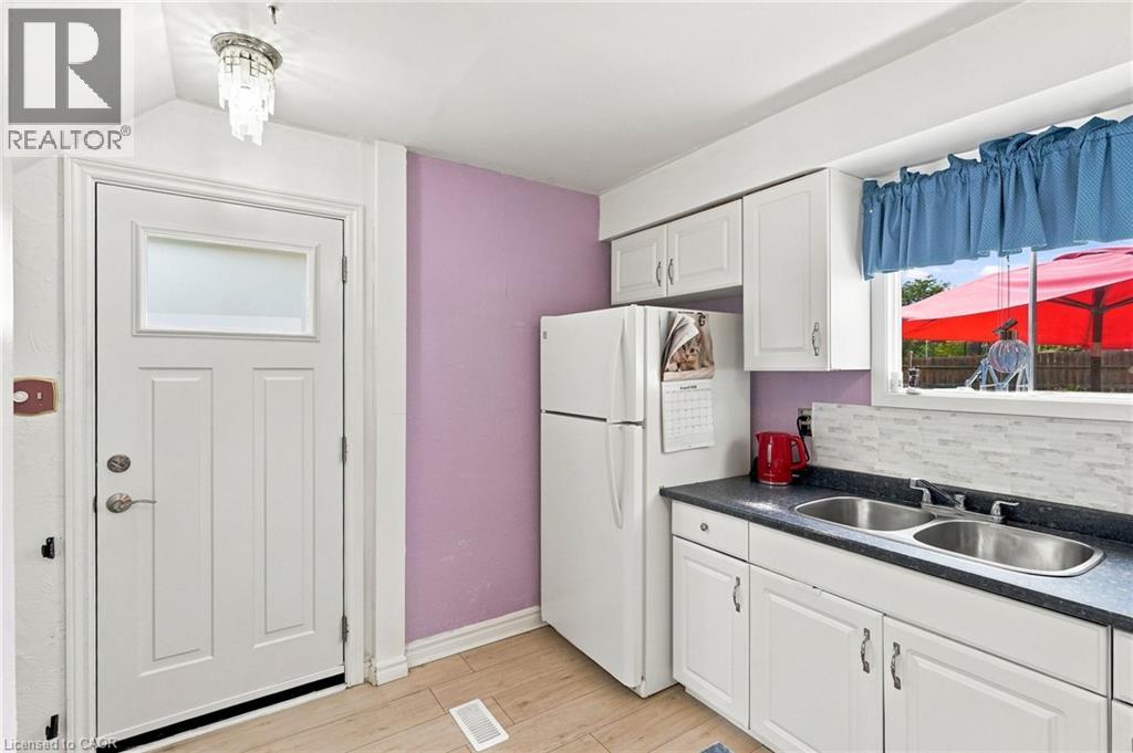 31 Belleau Street, Hamilton, Ontario  L8J 1N1 - Photo 20 - 40854074