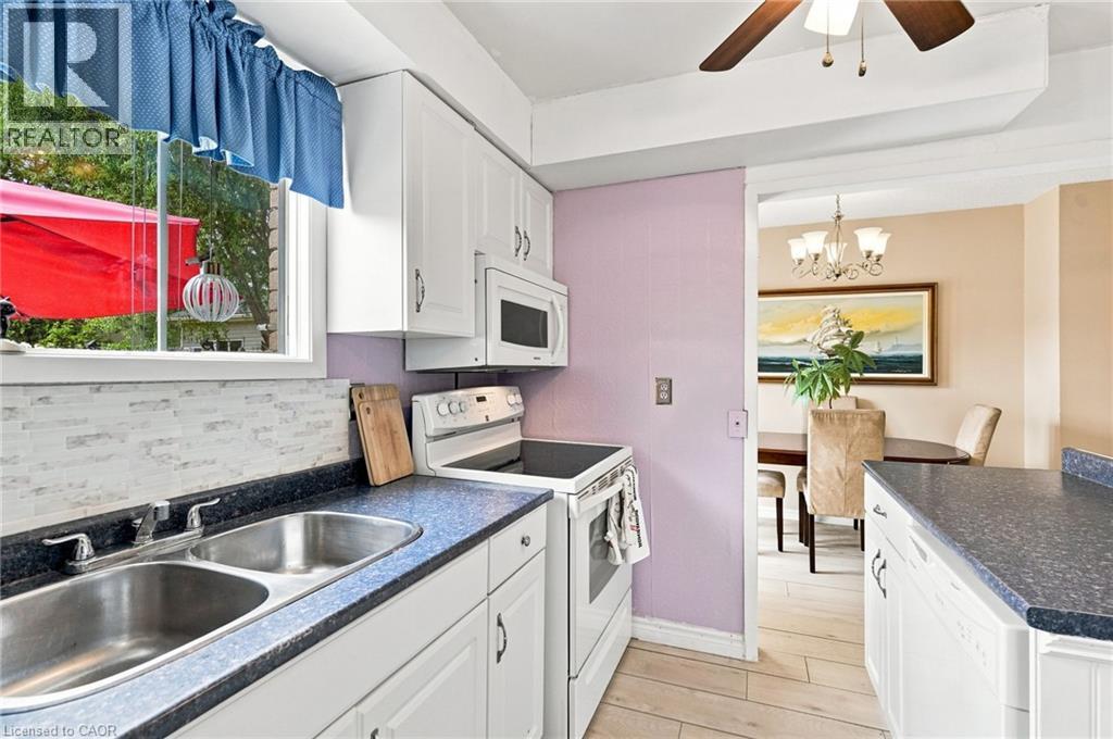 31 Belleau Street, Hamilton, Ontario  L8J 1N1 - Photo 18 - 40854074