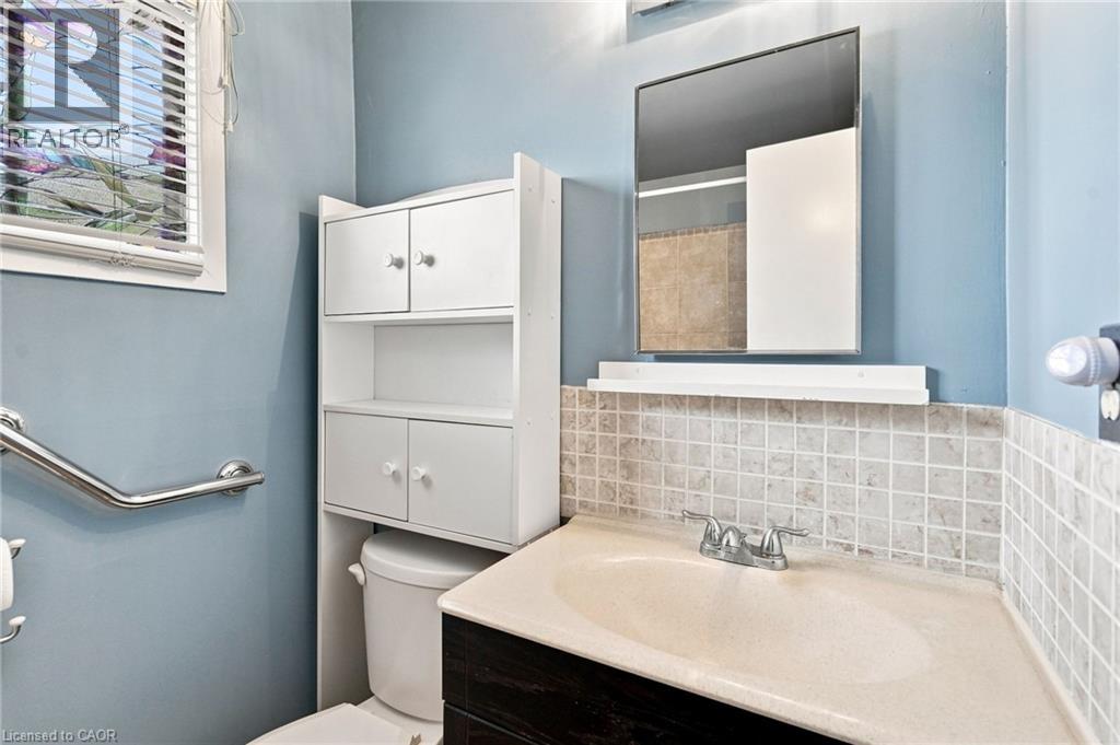 31 Belleau Street, Hamilton, Ontario  L8J 1N1 - Photo 27 - 40854074