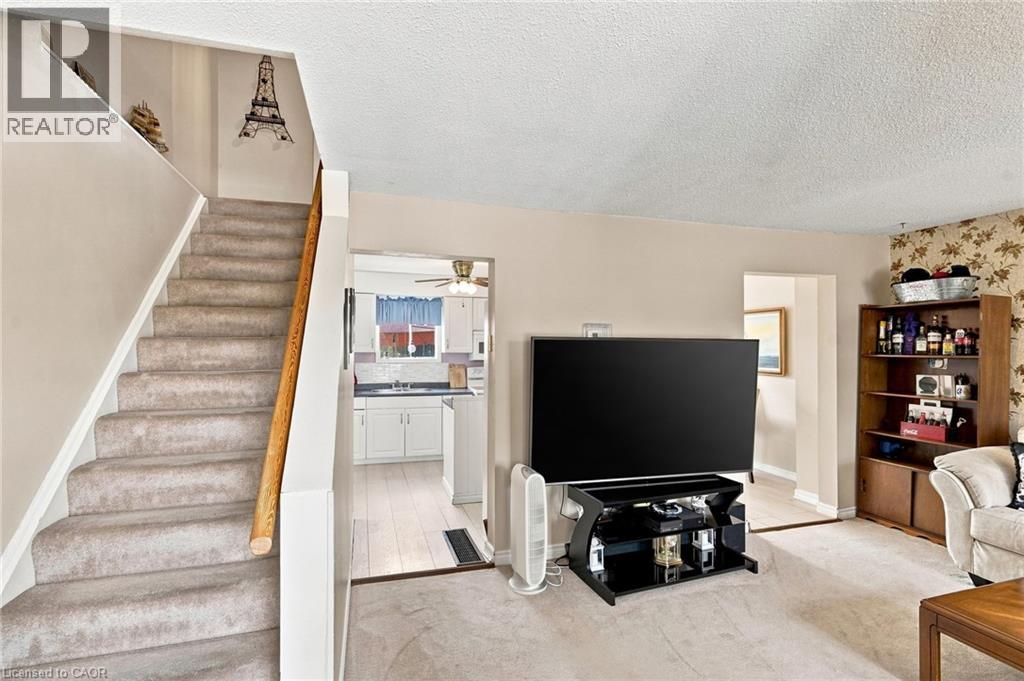 31 Belleau Street, Hamilton, Ontario  L8J 1N1 - Photo 9 - 40854074