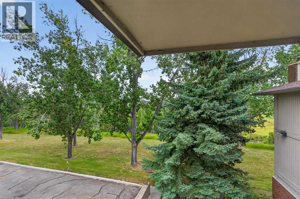 631, 860 Midridge Drive SE, Calgary, Alberta  T2X 1K1 - Photo 28 - A2335026