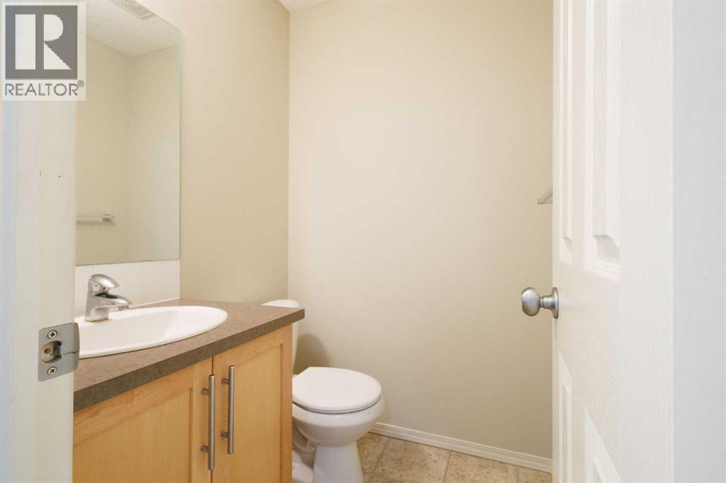 17 Panatella Villas NW, Calgary, Alberta  T3K 0G7 - Photo 13 - A2335375