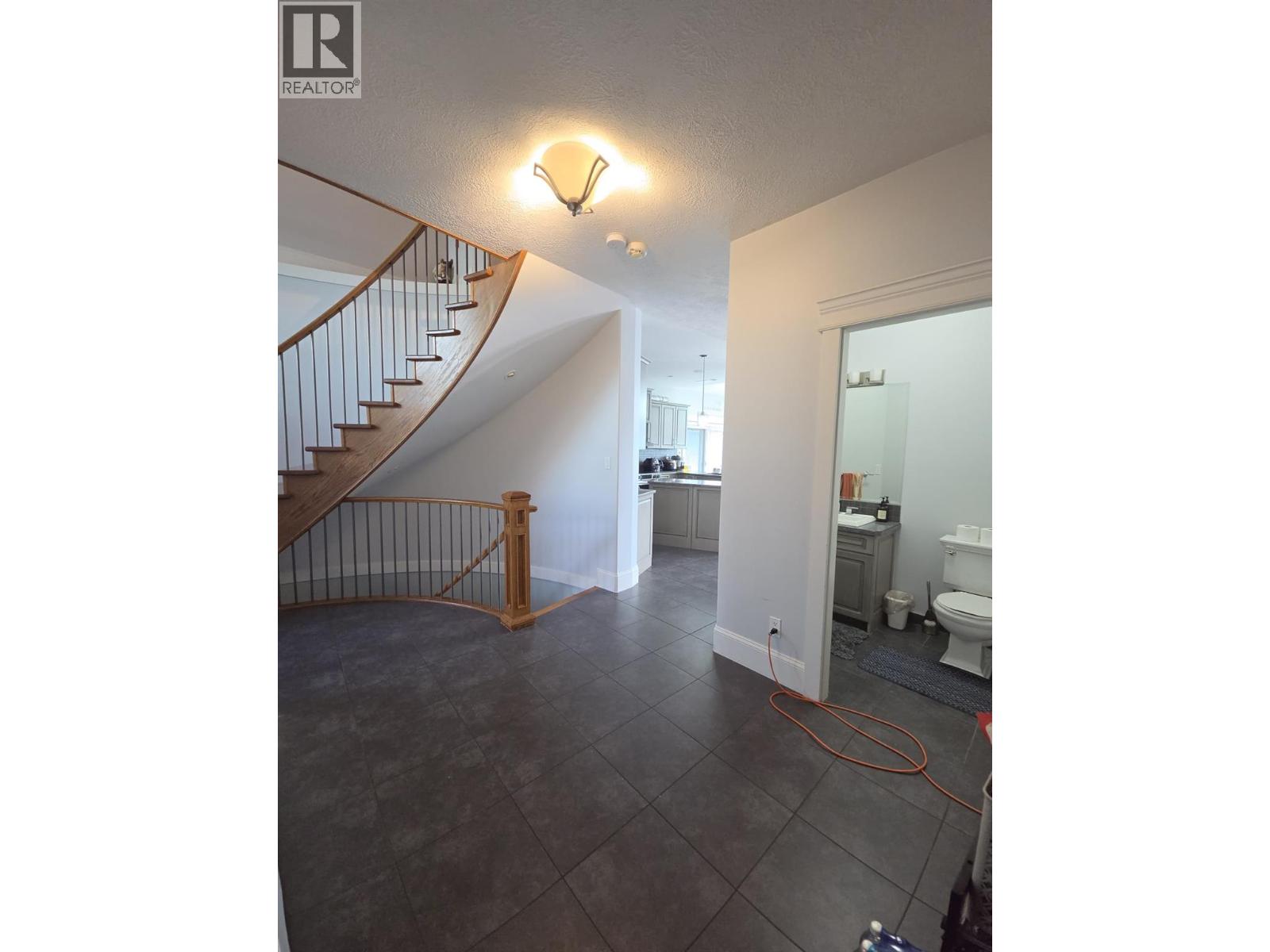 901 89 Avenue, Dawson Creek, British Columbia  V1G 0A8 - Photo 30 - 10397014