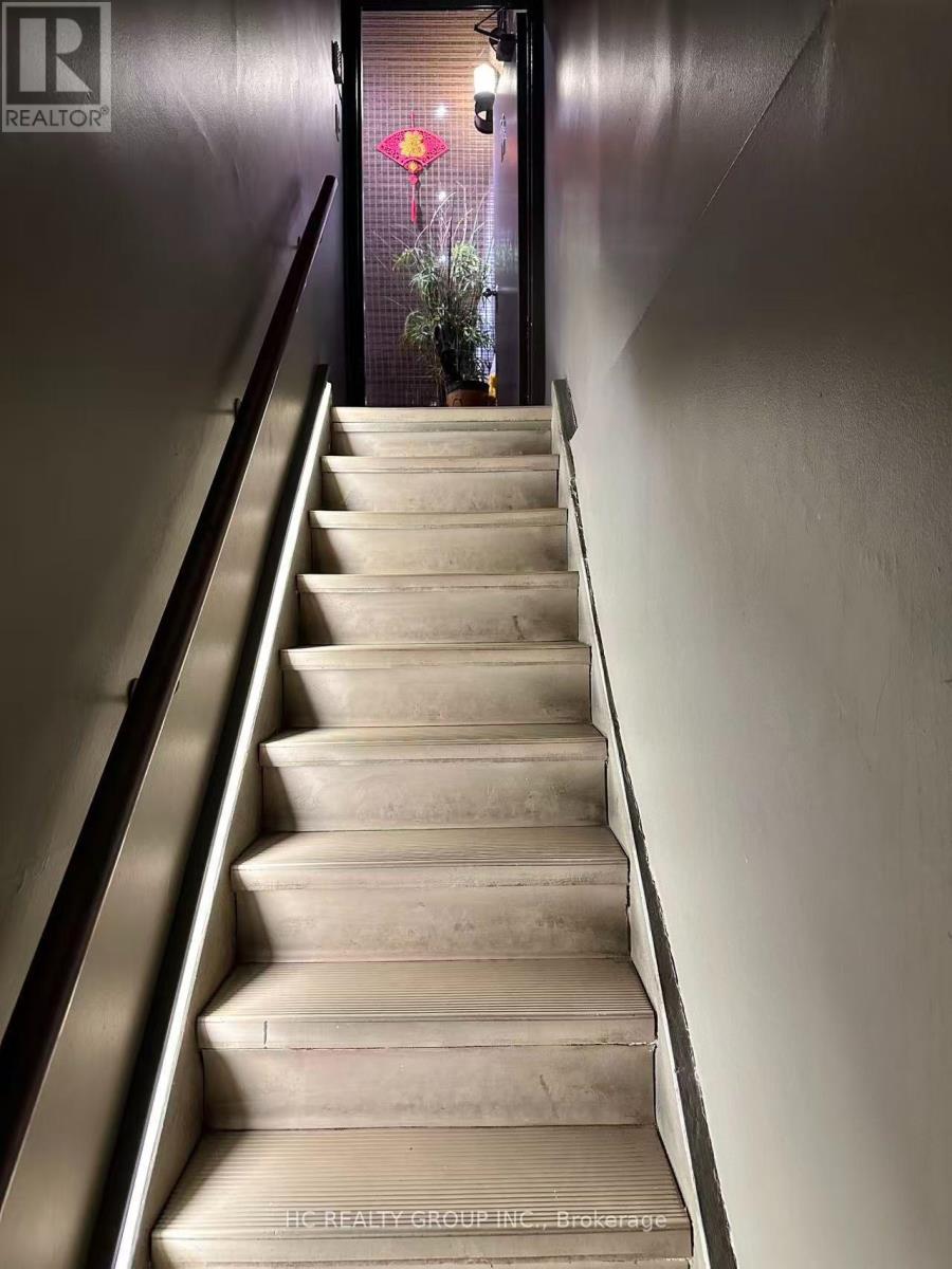 813 Yonge Street, Toronto, Ontario  M4W 2G9 - Photo 6 - C13648316