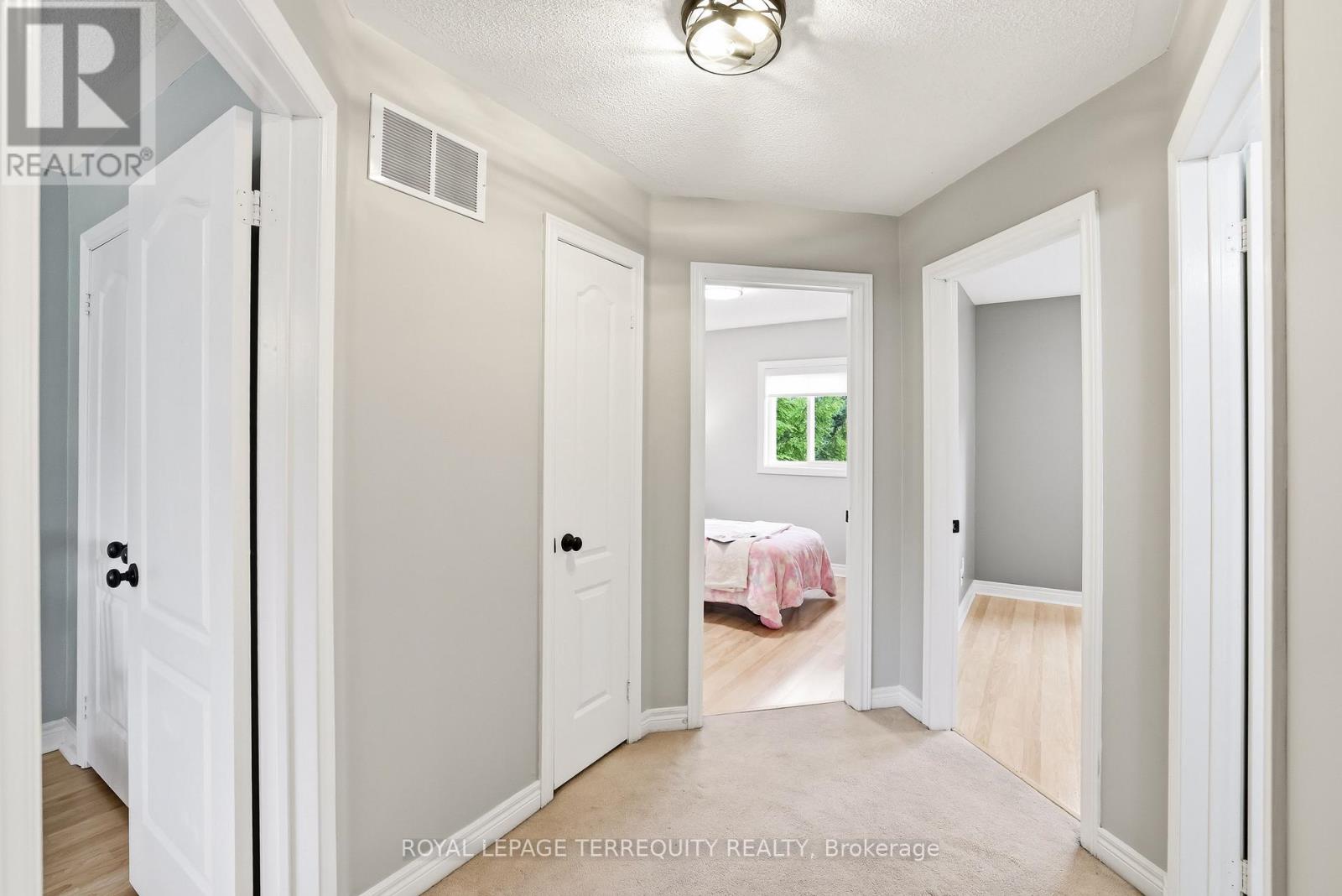 8 Sinden Drive, Whitby, Ontario  L1M 2B8 - Photo 25 - E13650666