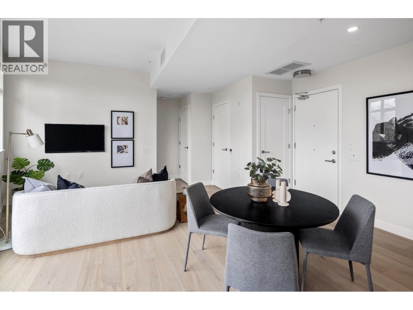 302 5005 Ash Street, Vancouver, British Columbia V5Z 0K8 - Photo 4 - R3153751