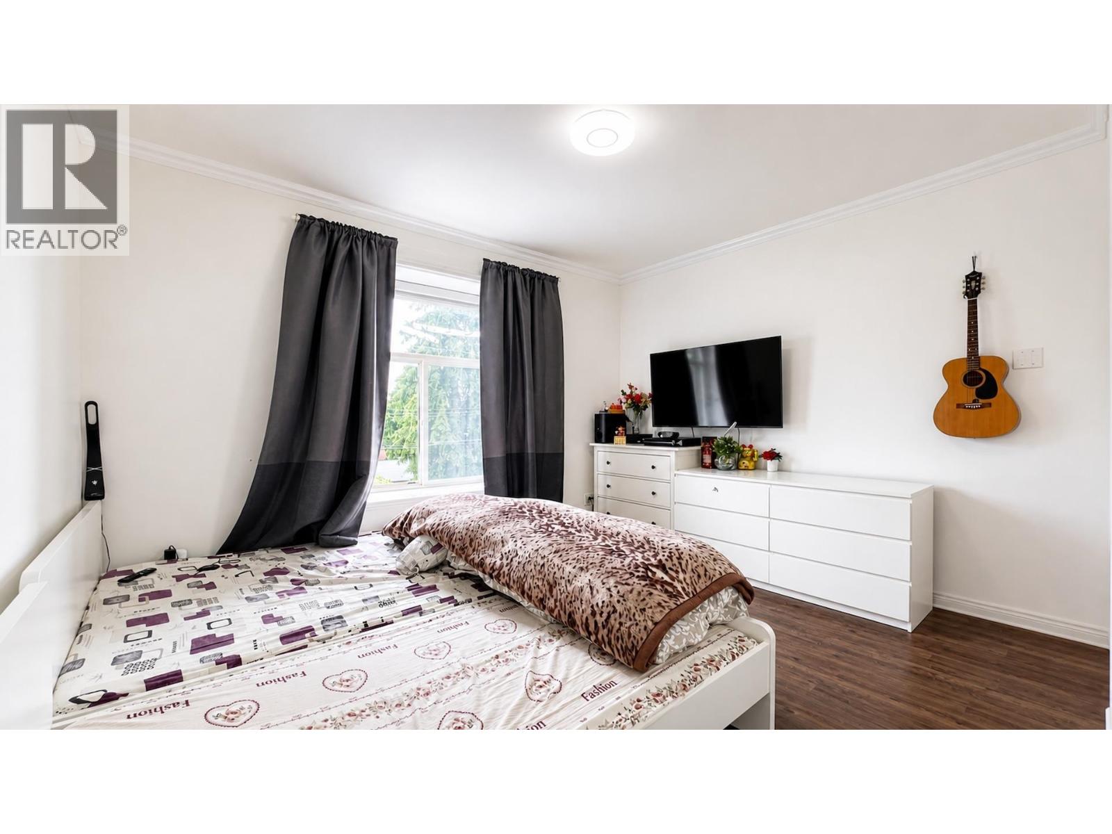 7979 11th Avenue, Burnaby, British Columbia  V3N 2N5 - Photo 11 - R3153766