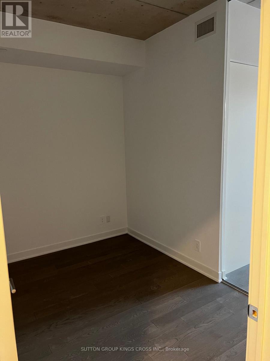 215 - 2720 Dundas Street W, Toronto, Ontario  M6P 1Y2 - Photo 8 - W13650328
