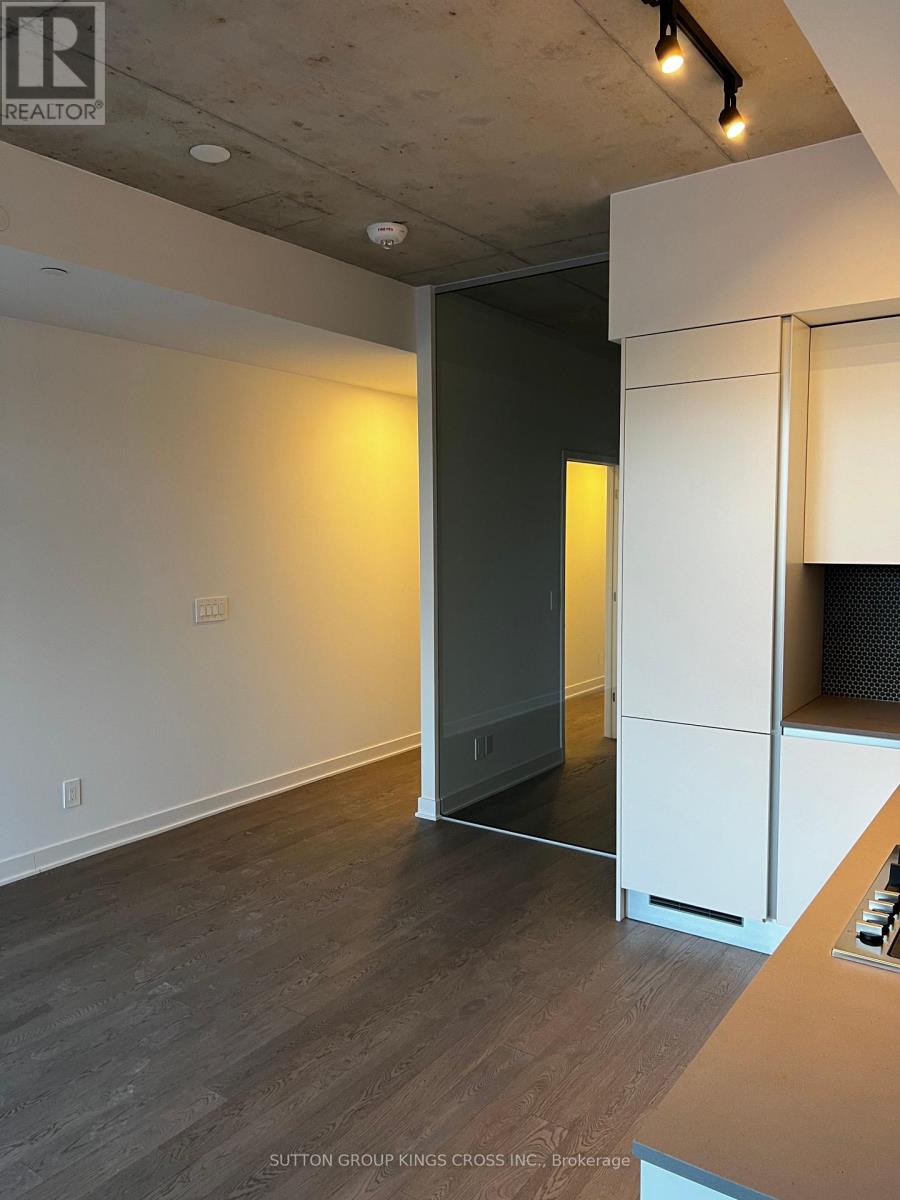 215 - 2720 Dundas Street W, Toronto, Ontario  M6P 1Y2 - Photo 15 - W13650328
