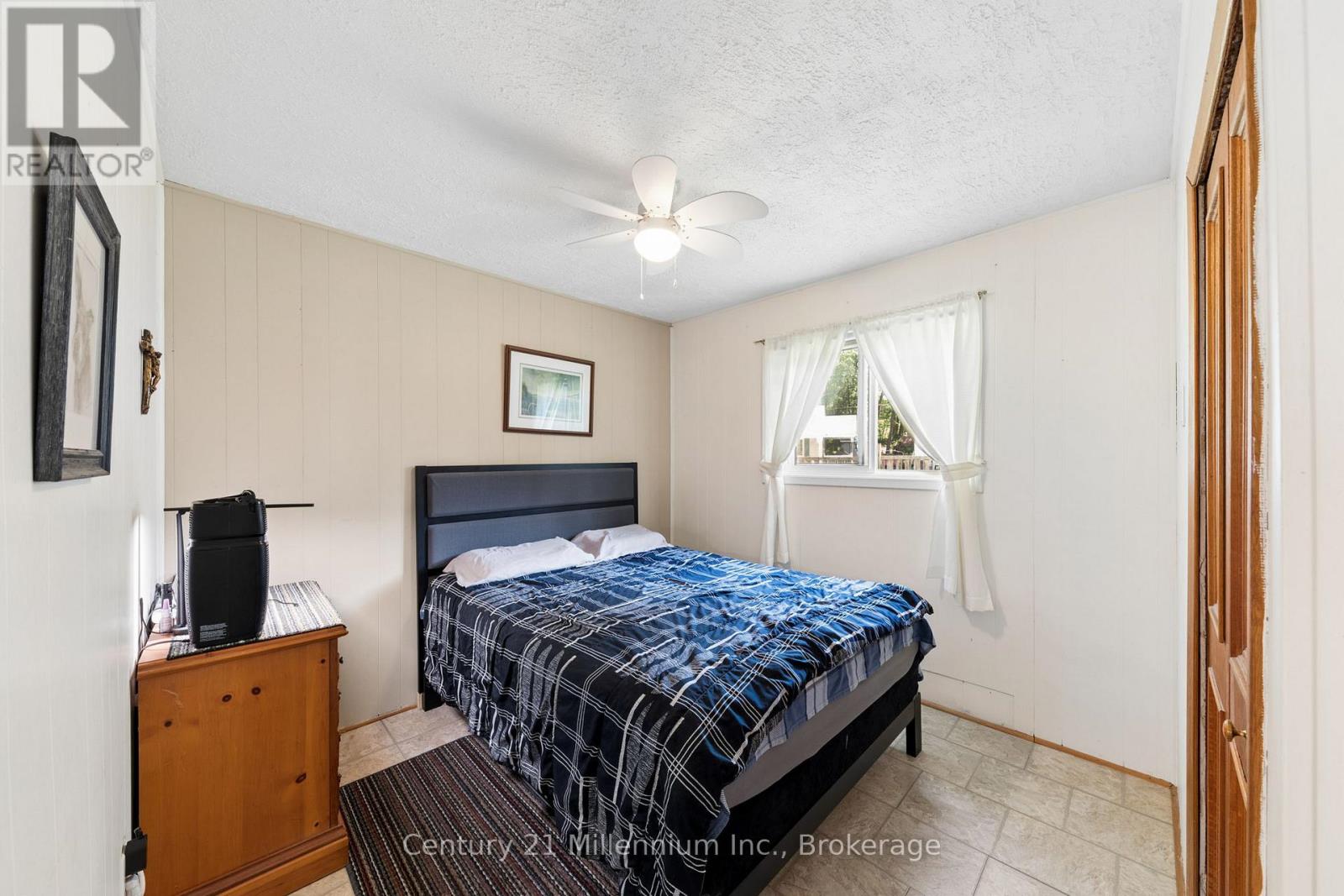 25 Glendale Avenue, Wasaga Beach, Ontario  L9Z 2T1 - Photo 12 - S13651848