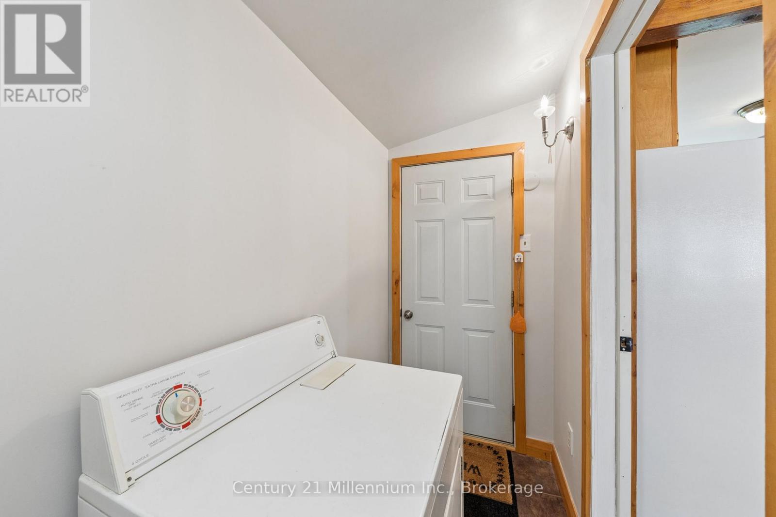 25 Glendale Avenue, Wasaga Beach, Ontario  L9Z 2T1 - Photo 19 - S13651848