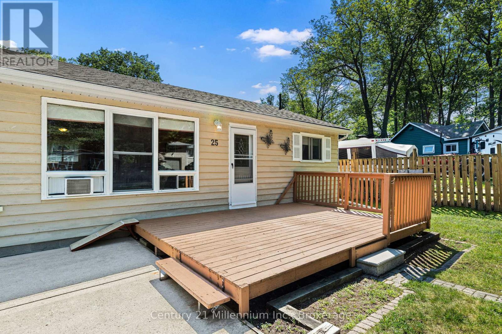 25 Glendale Avenue, Wasaga Beach, Ontario  L9Z 2T1 - Photo 22 - S13651848