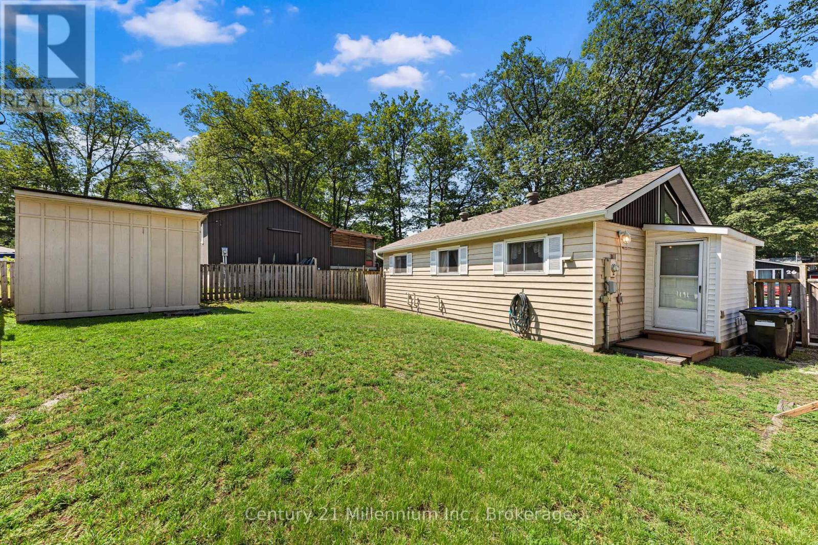 25 Glendale Avenue, Wasaga Beach, Ontario  L9Z 2T1 - Photo 24 - S13651848