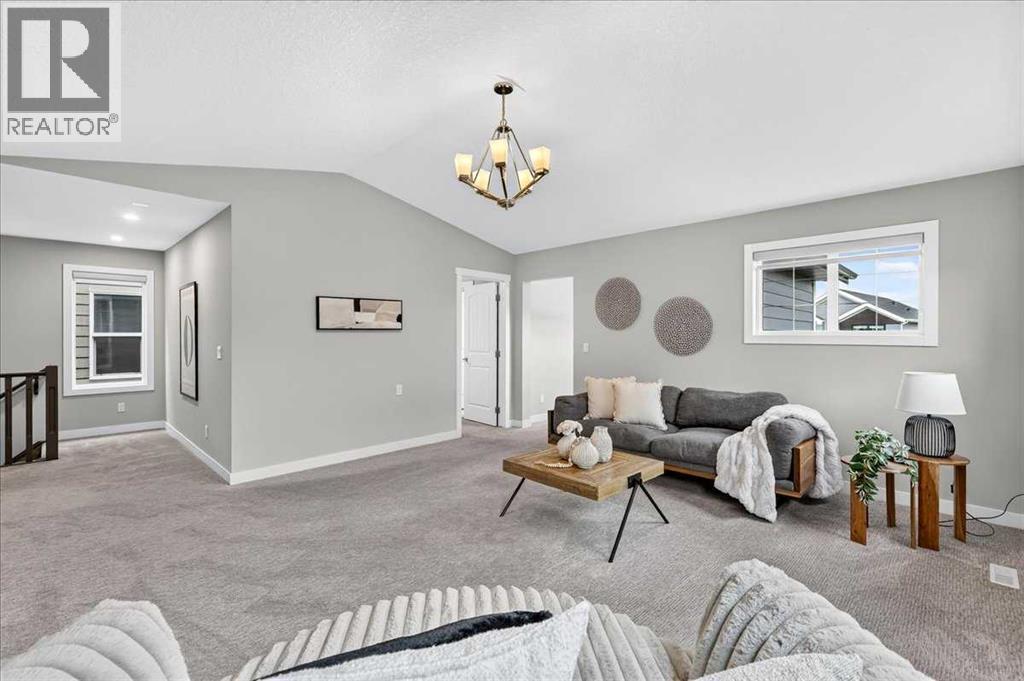 137 Cranbrook Cove SE, Calgary, Alberta  T3M 2S9 - Photo 23 - A2333775