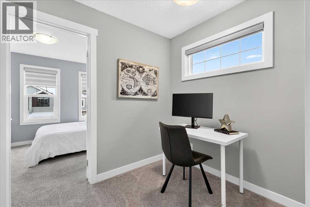 137 Cranbrook Cove SE, Calgary, Alberta  T3M 2S9 - Photo 25 - A2333775