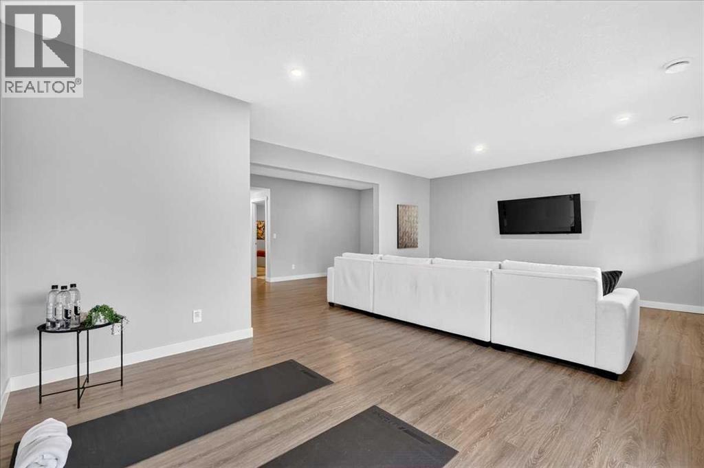 137 Cranbrook Cove SE, Calgary, Alberta  T3M 2S9 - Photo 41 - A2333775
