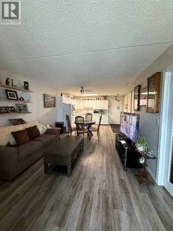 301, 4514 54 Avenue, Olds, Alberta  T4H 1W5 - Photo 6 - A2334933