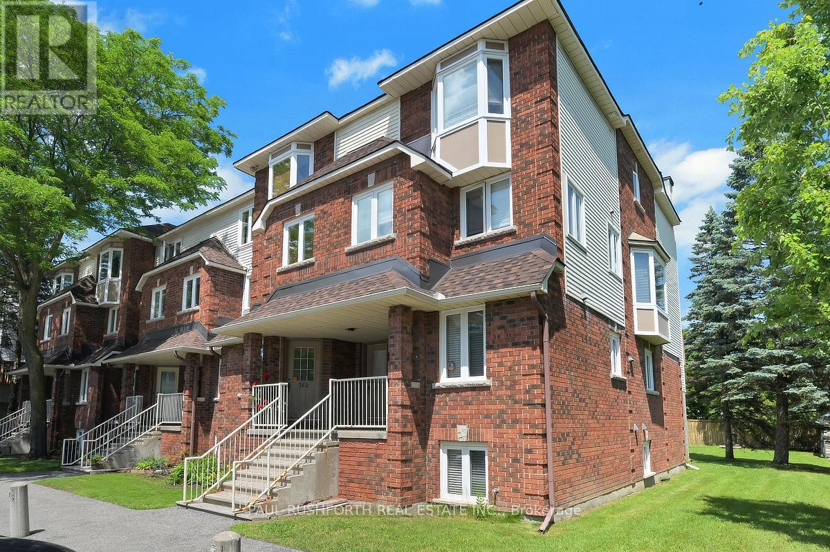362 Briston Private, Ottawa, Ontario  K1G 5R2 - Photo 1 - X13536846