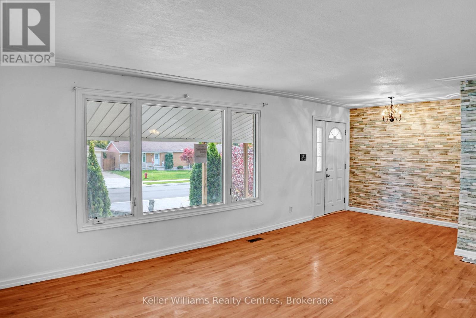 470 7th Street, Hanover, Ontario  N4N 2J4 - Photo 12 - X13651816