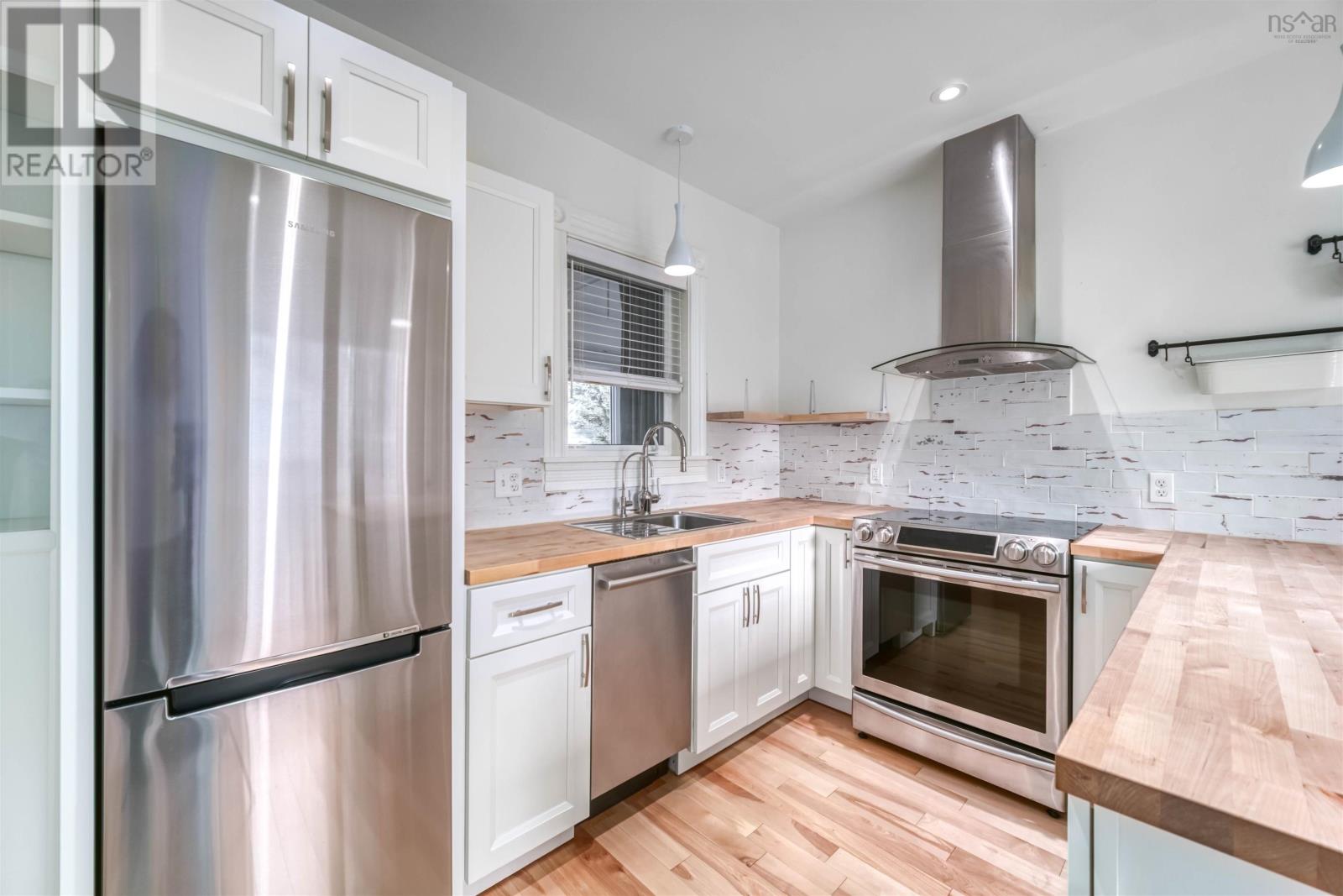1745 Victoria Street, Westville, Nova Scotia  B0K 2A0 - Photo 17 - 202617067