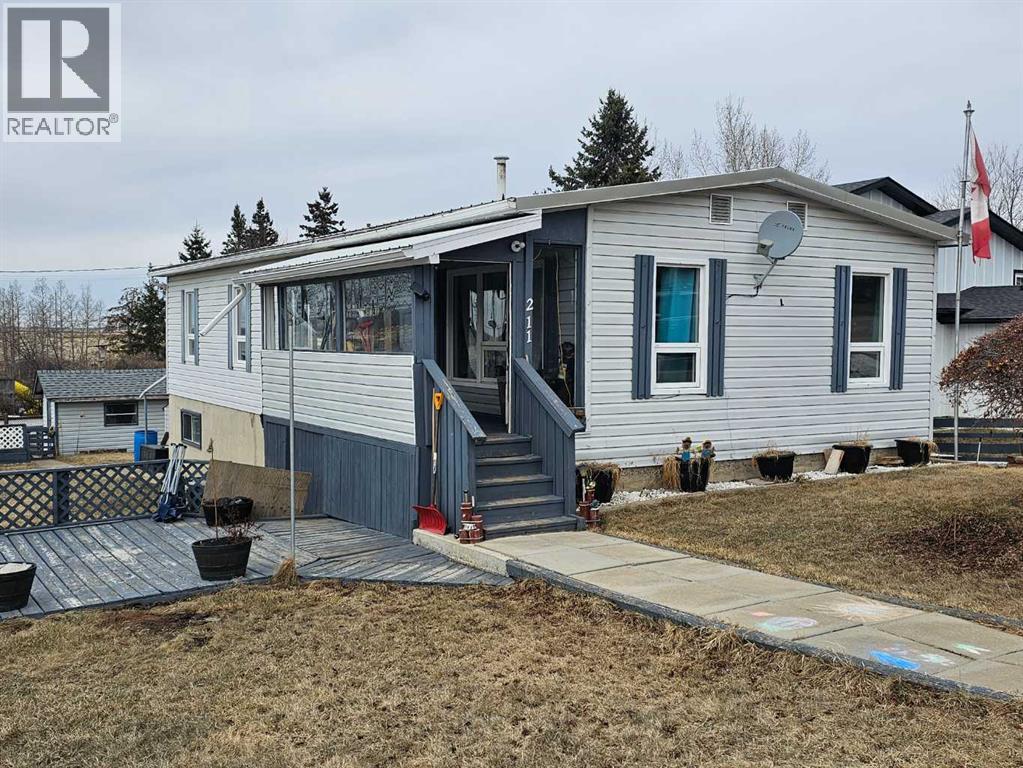 211 1st Avenue, Torrington, Alberta