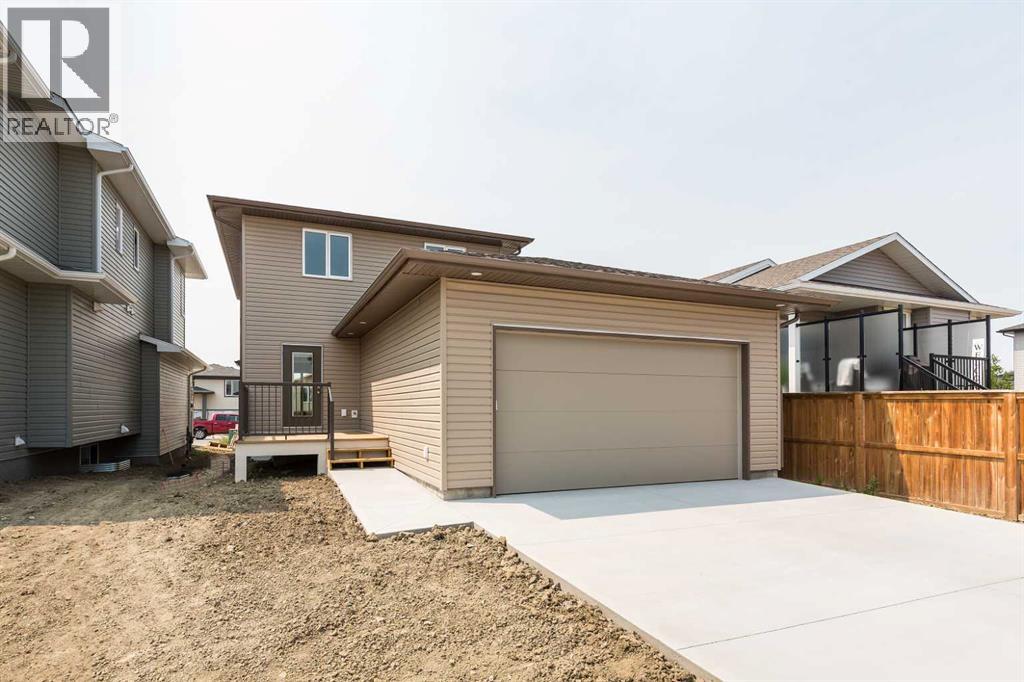 757 Riverhills Landing W, Lethbridge, Alberta  T1K 8H8 - Photo 43 - A2333289