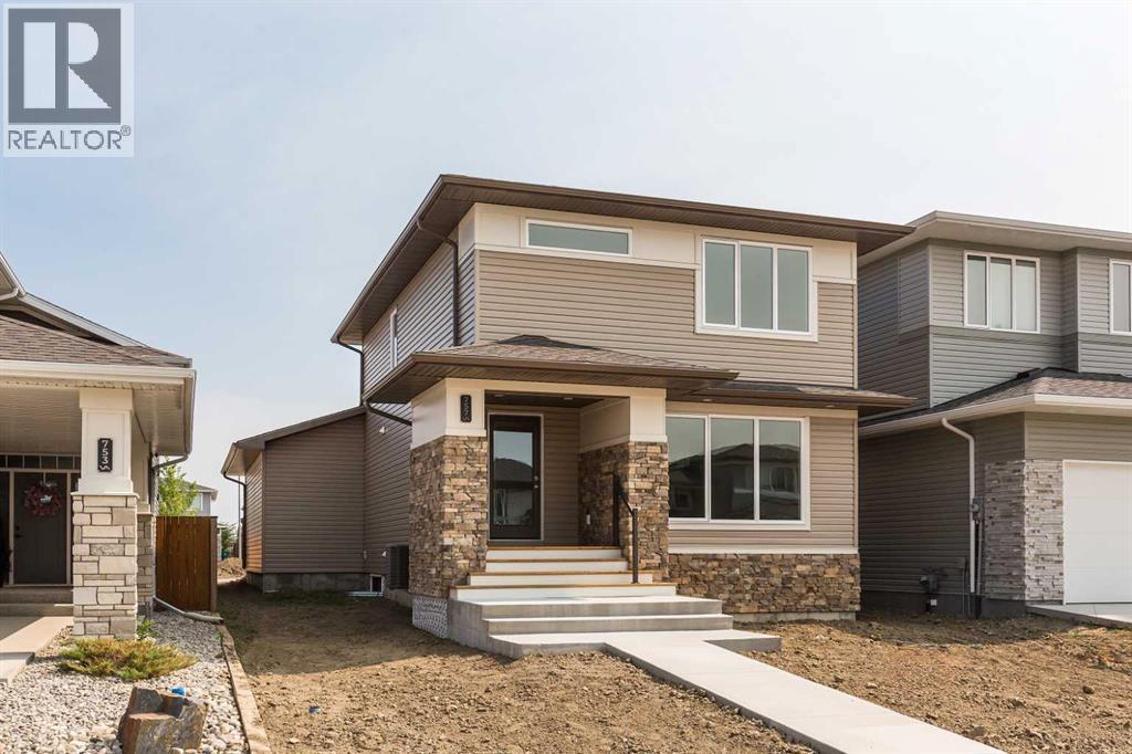 757 Riverhills Landing W, Lethbridge, Alberta  T1K 8H8 - Photo 2 - A2333289