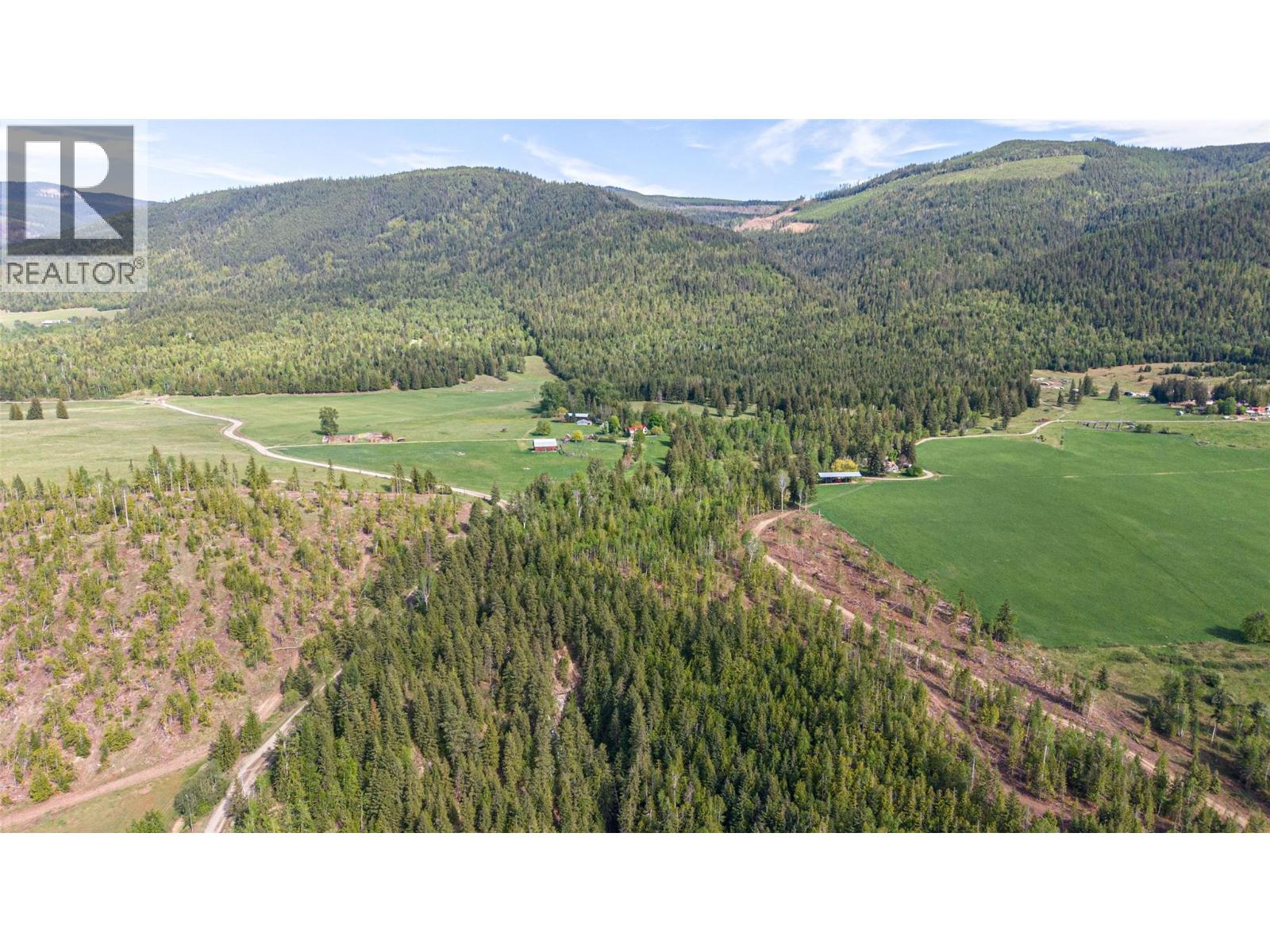 43 Sigalet Road, Lumby, British Columbia  V0E 2G6 - Photo 2 - 10376662
