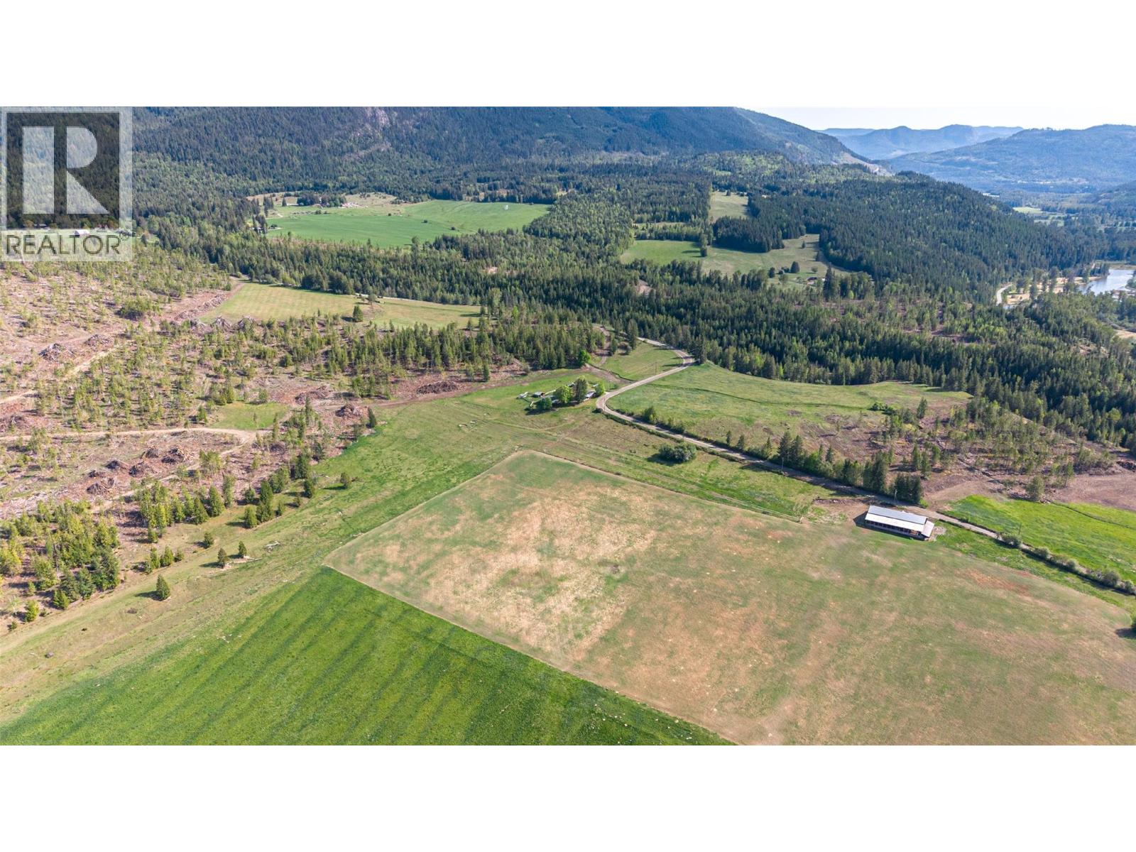 43 Sigalet Road, Lumby, British Columbia  V0E 2G6 - Photo 8 - 10376662