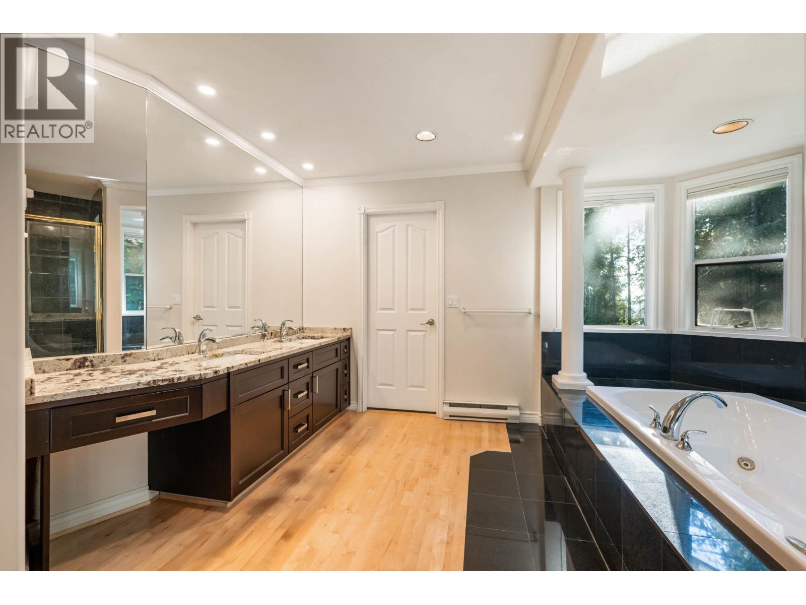 1522 Whitebark Place, Coquitlam, British Columbia  V3E 2V8 - Photo 12 - R3137439