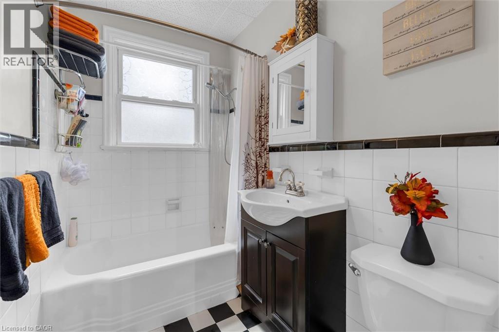 4 Robinson Street Unit# 14, Hamilton, Ontario  L8P 1Y5 - Photo 14 - 40845549