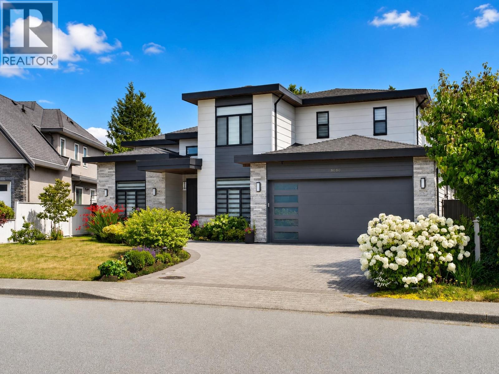 8080 Fairdell Crescent, Richmond, British Columbia  V7C 1W4 - Photo 2 - R3153721