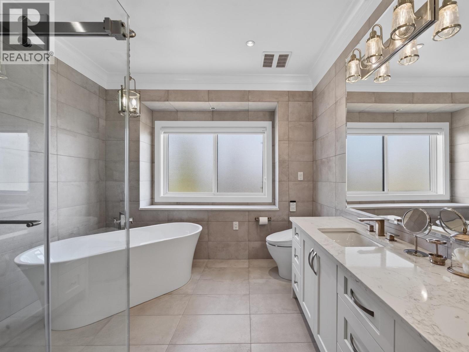 8080 Fairdell Crescent, Richmond, British Columbia  V7C 1W4 - Photo 32 - R3153721