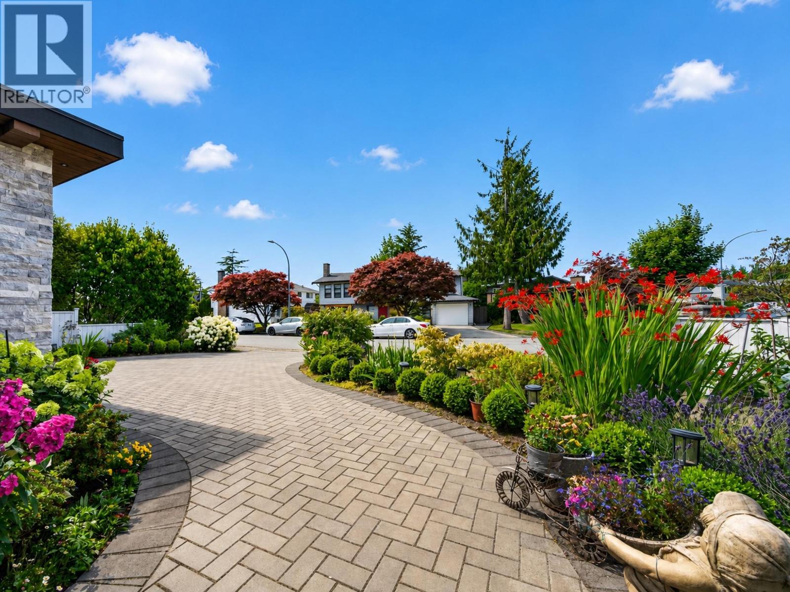 8080 Fairdell Crescent, Richmond, British Columbia  V7C 1W4 - Photo 5 - R3153721