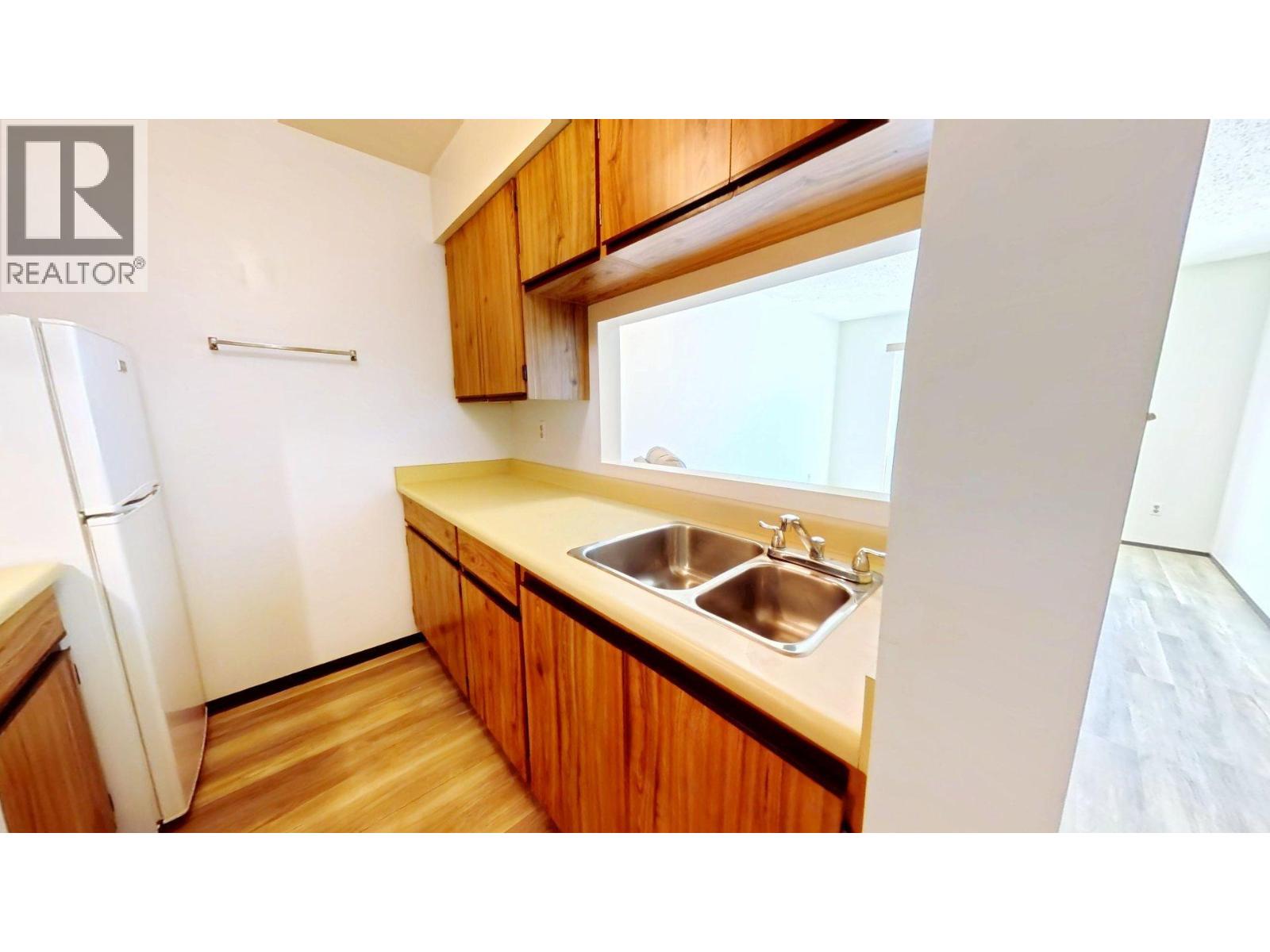501 Elk Street Unit# 314, Elkford, British Columbia  V0B 1H0 - Photo 3 - 10396675