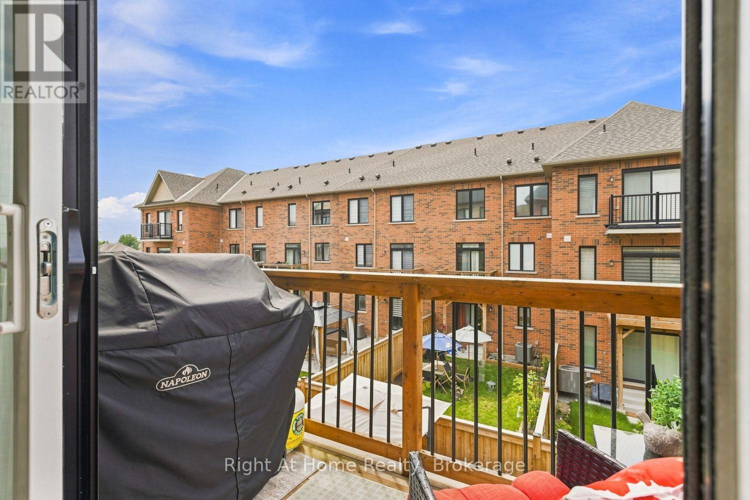 89 Elkington Crescent, Whitby, Ontario  L1P 0L7 - Photo 23 - E13651254